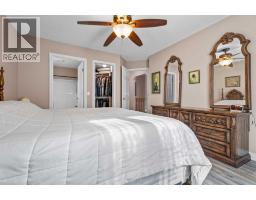 319 De Foras Close NW - photo 12