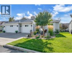 319 De Foras Close NW - photo 2
