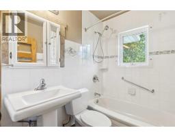 5428 Centre A Street NE - photo 19