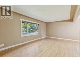 5428 Centre A Street NE - photo 5