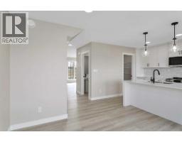 4pc Bathroom - 34 Station Drive, Sylvan Lake, AB T4S0W7 Photo 8