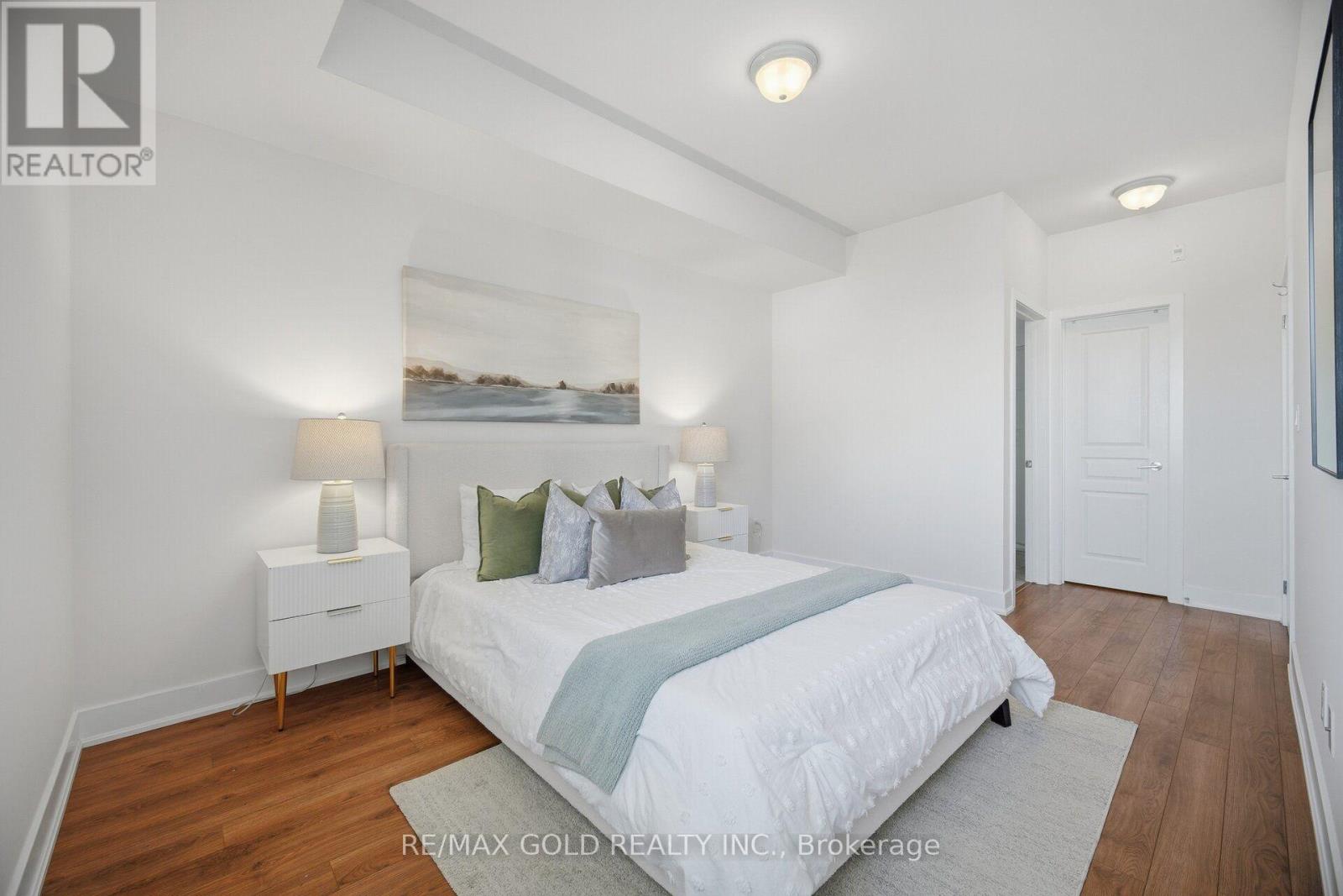 #324 128 GARDEN DRIVE - 18
