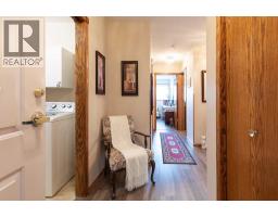 Living room - 412, 22 Park Meadows Drive Se, Medicine Hat, AB T1B4E8 Photo 7