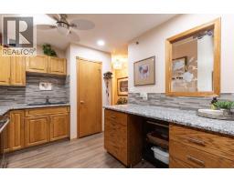 Kitchen - 412, 22 Park Meadows Drive Se, Medicine Hat, AB T1B4E8 Photo 9