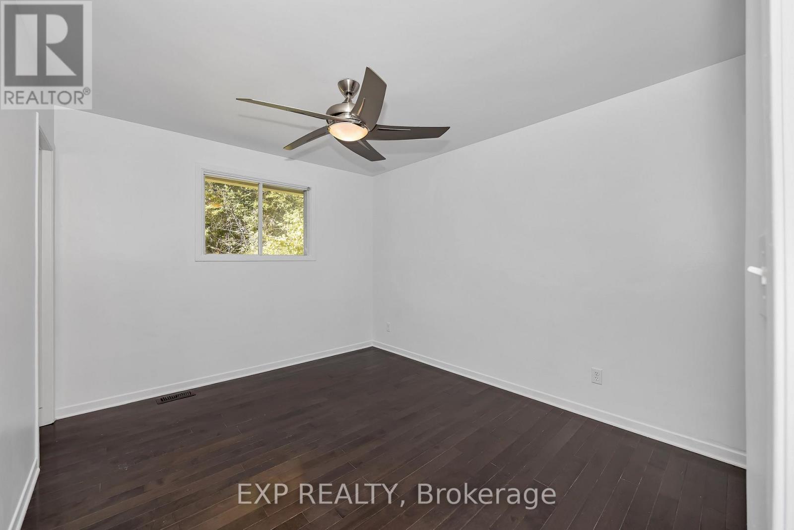557 GLENVIEW ROAD - Image 13