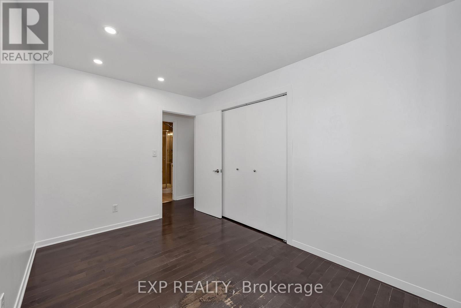 557 GLENVIEW ROAD - Image 20