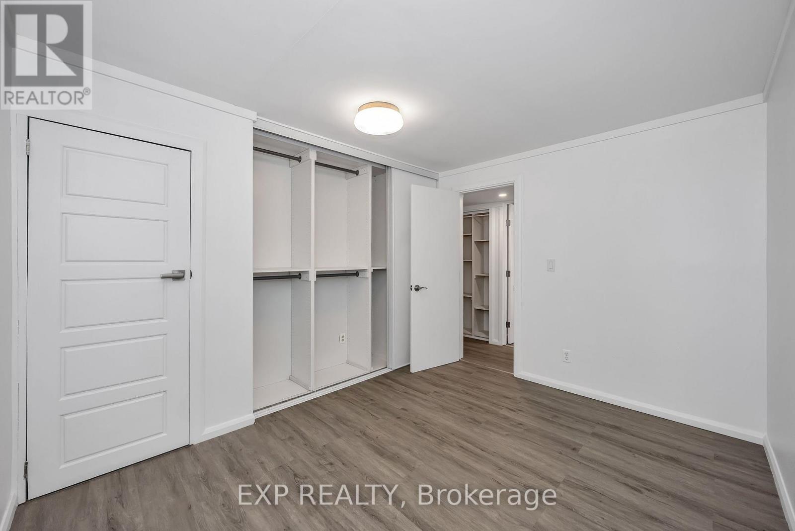 557 GLENVIEW ROAD - Image 27