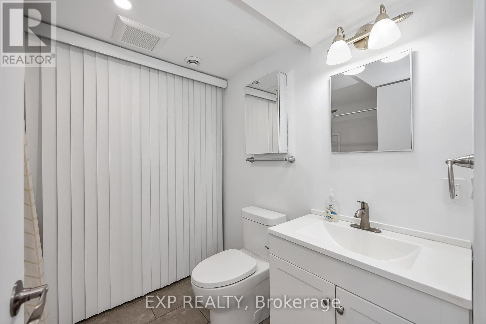 557 GLENVIEW ROAD - Image 29