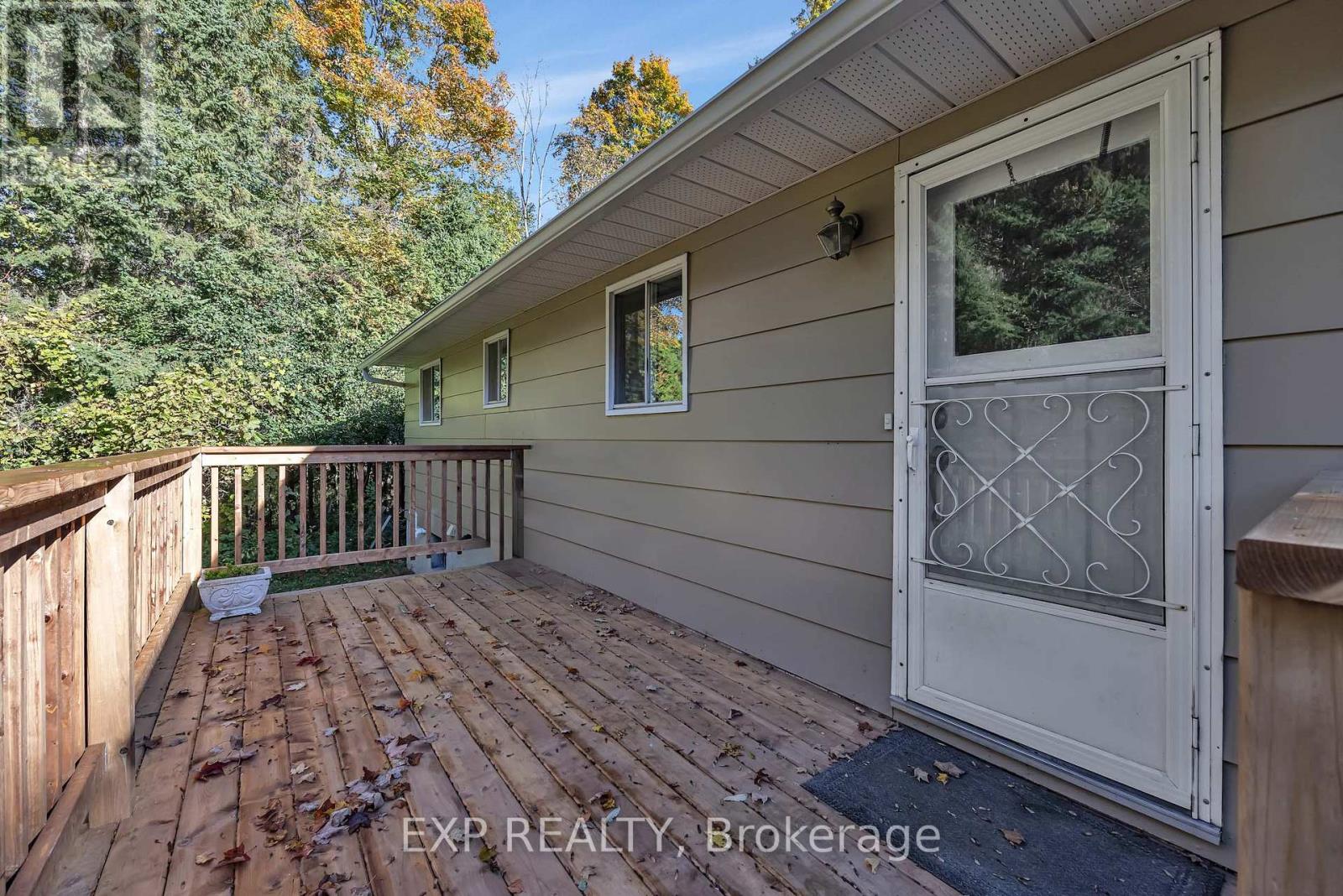 557 GLENVIEW ROAD - Image 31
