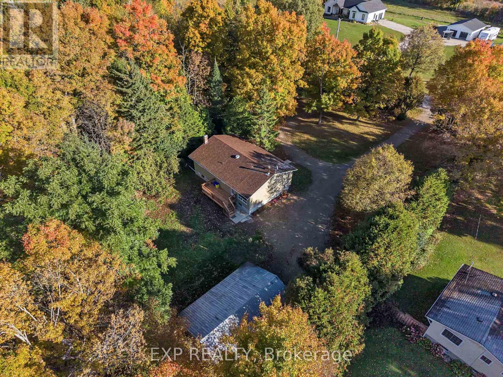 557 GLENVIEW ROAD - Image 37