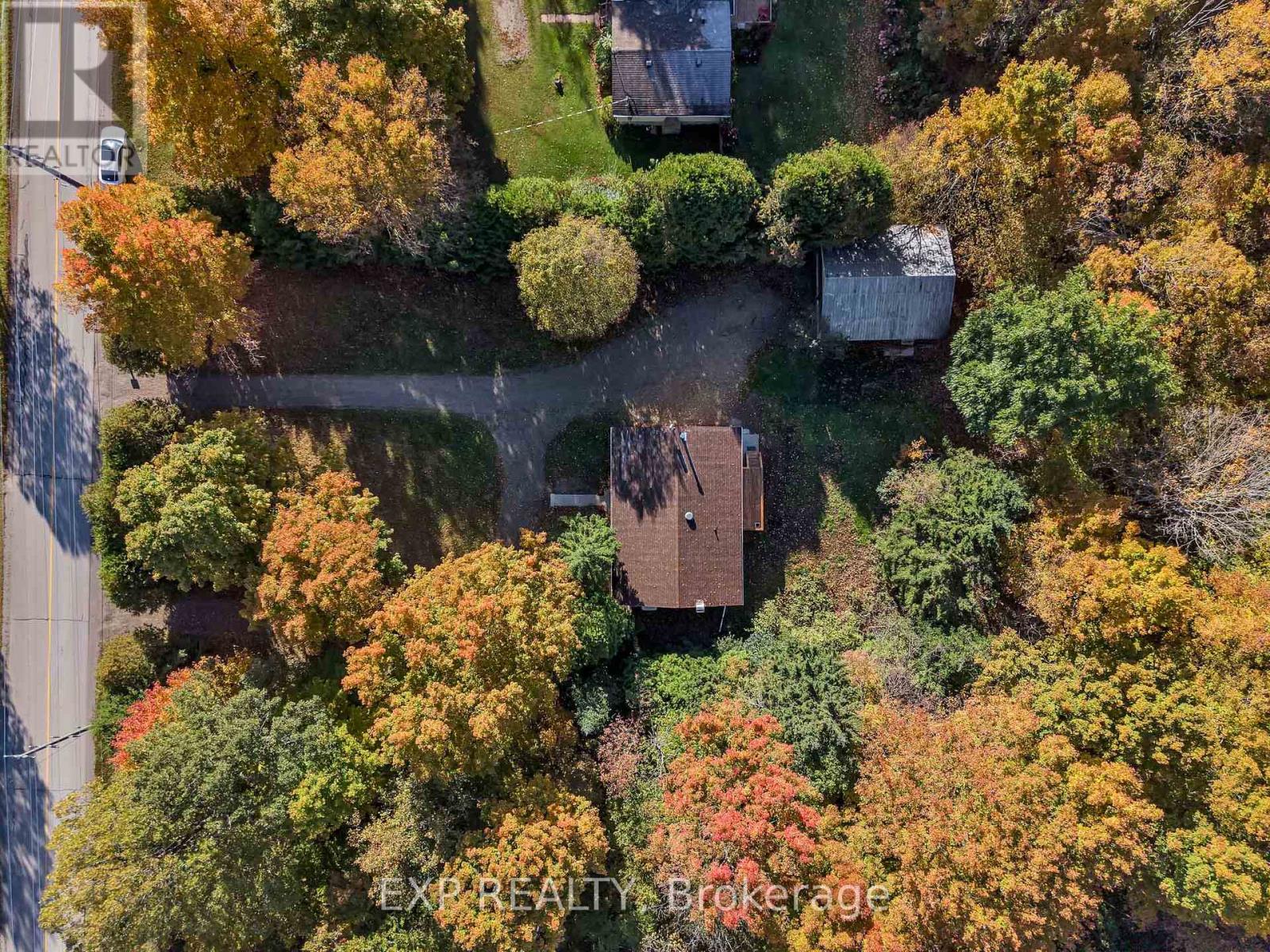 557 GLENVIEW ROAD - Image 38