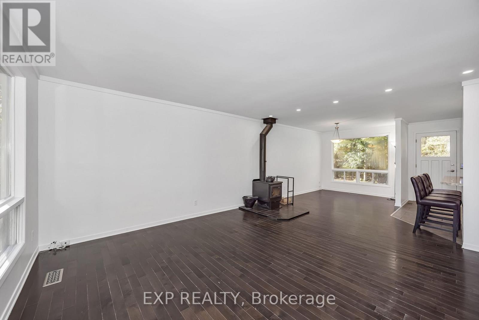 557 GLENVIEW ROAD - Image 5