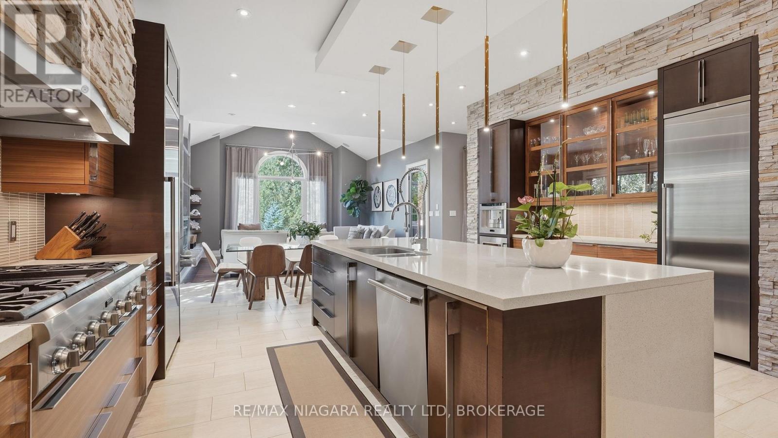 3525 CARDINAL DRIVE - 5