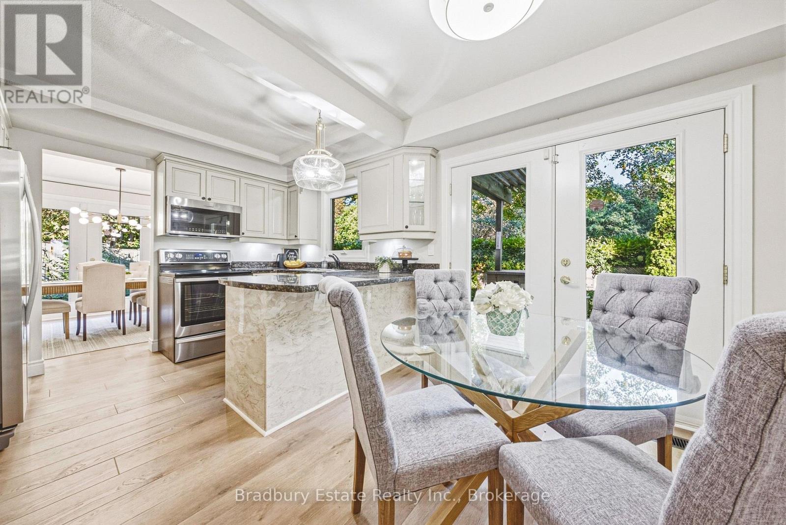 1106 HUNTLEY COURT - 11