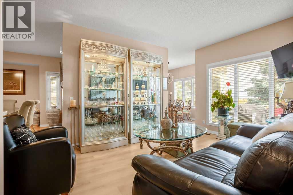 #56 72 Millside Drive SW - 12