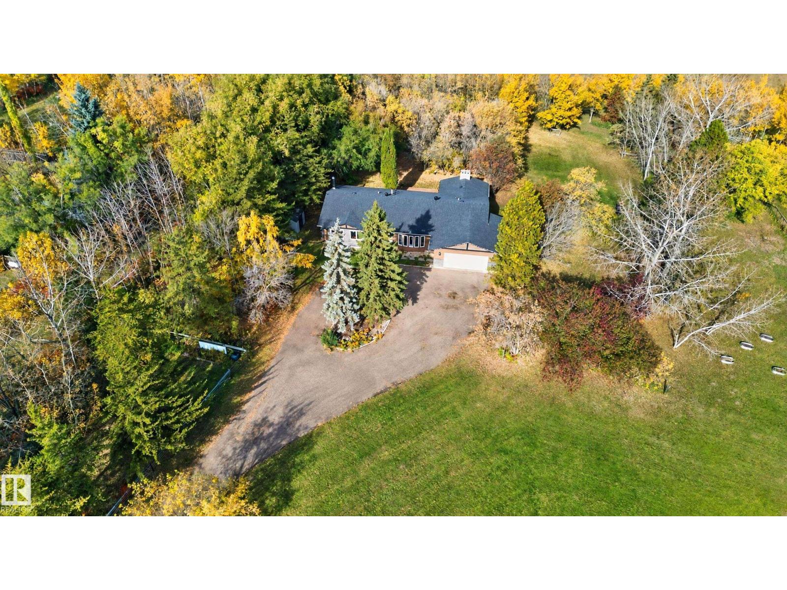 #26 52472 RGE ROAD 224 - 4