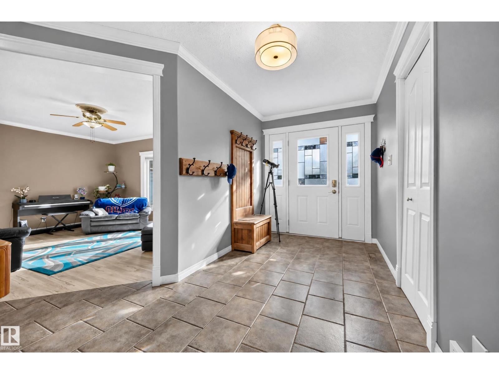 #26 52472 RGE ROAD 224 - 9