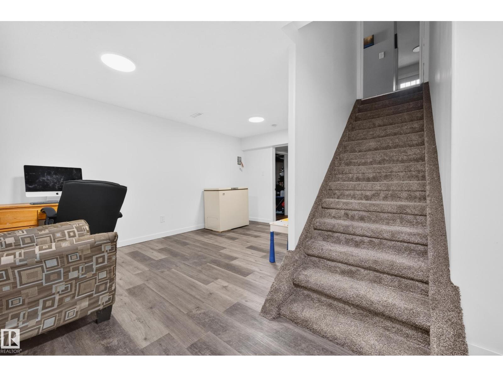 #26 52472 RGE ROAD 224 - 35