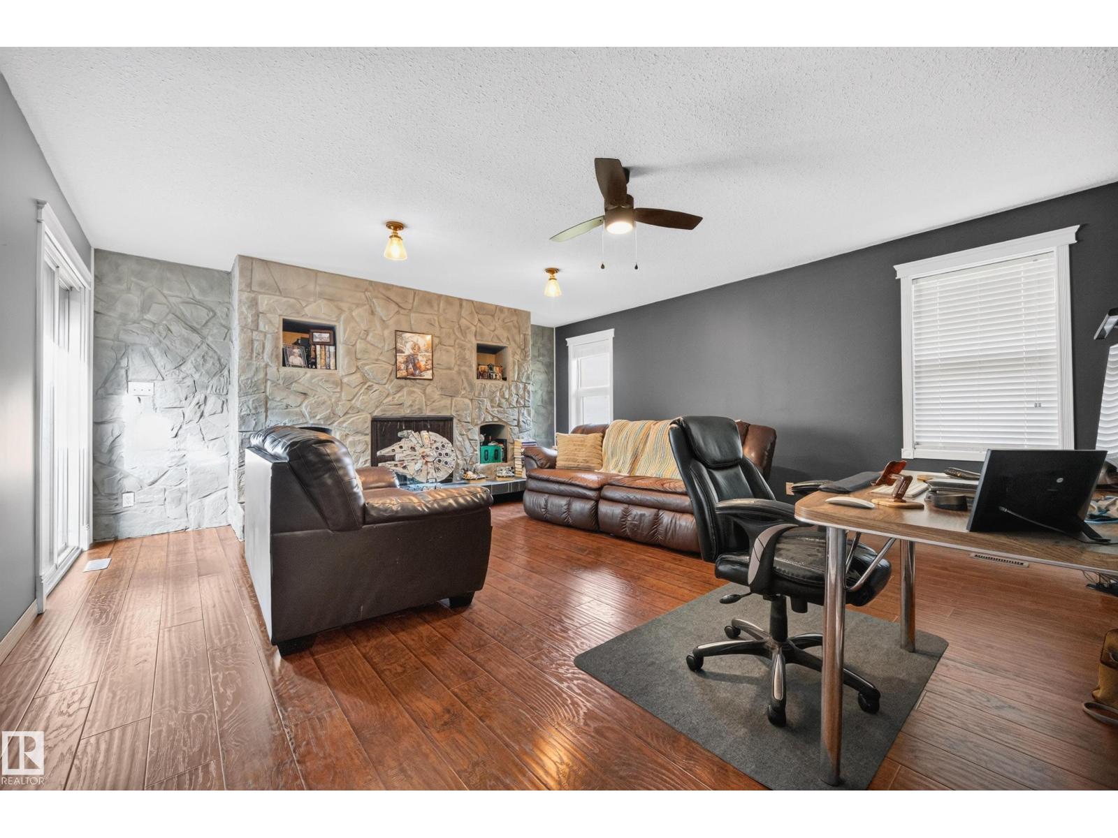 #26 52472 RGE ROAD 224 - 22