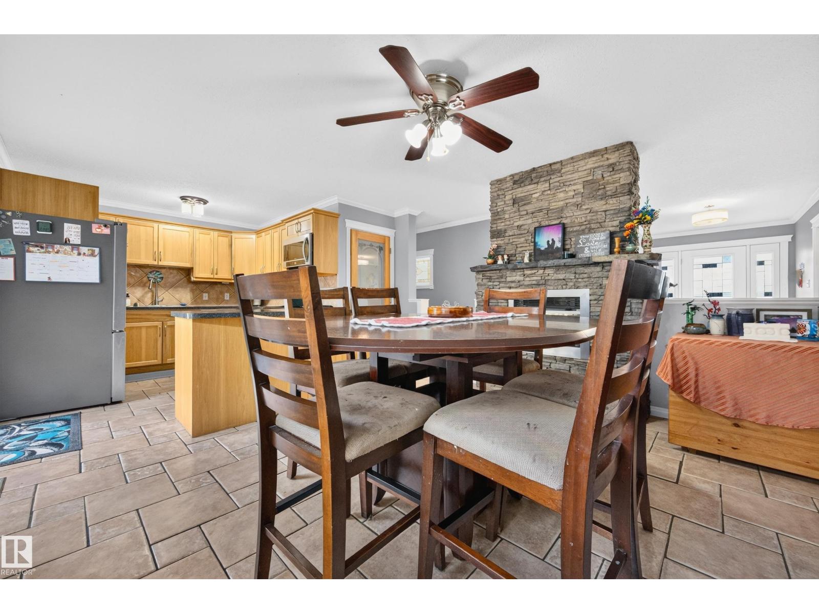 #26 52472 RGE ROAD 224 - 16