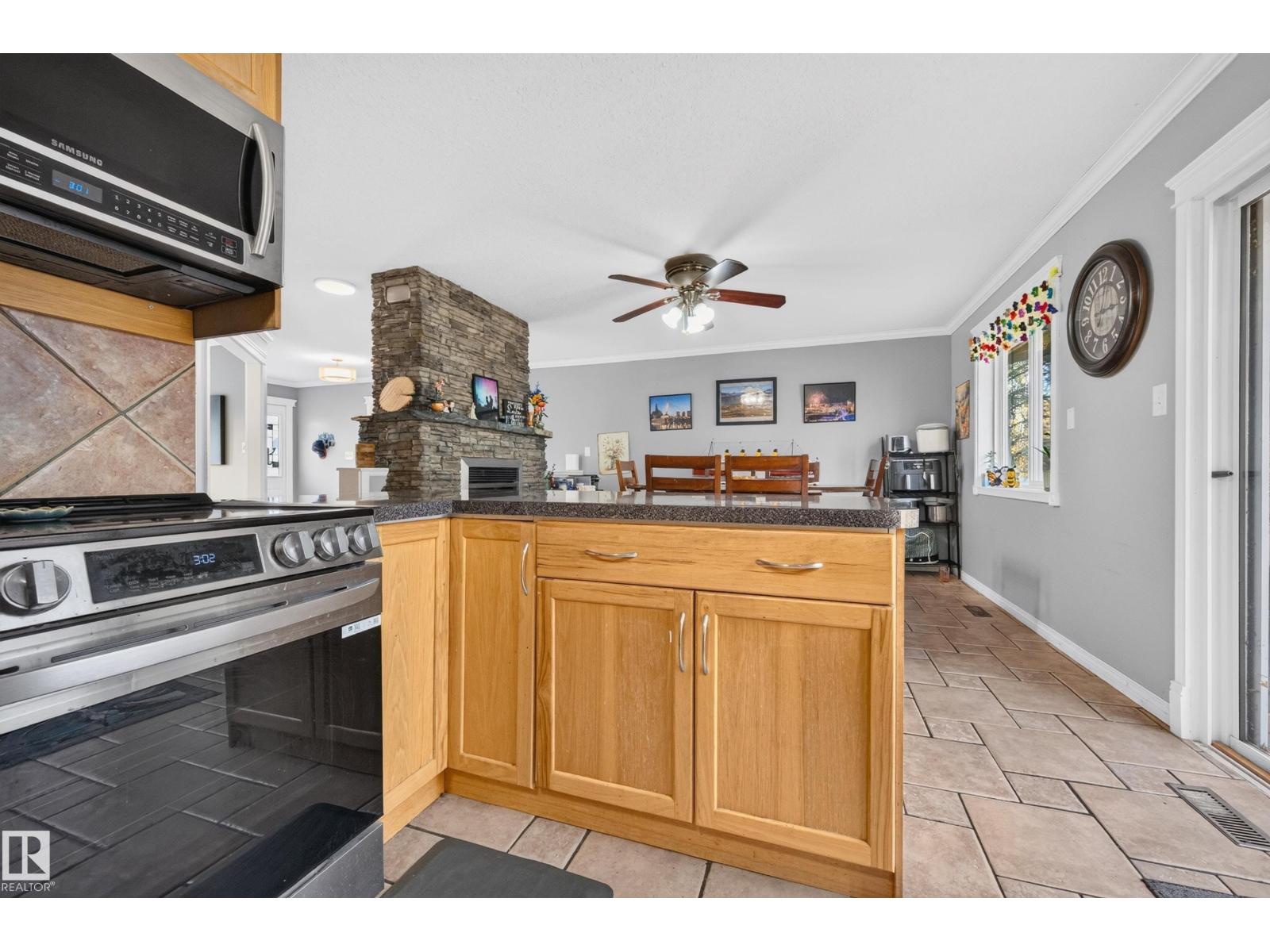 #26 52472 RGE ROAD 224 - 20