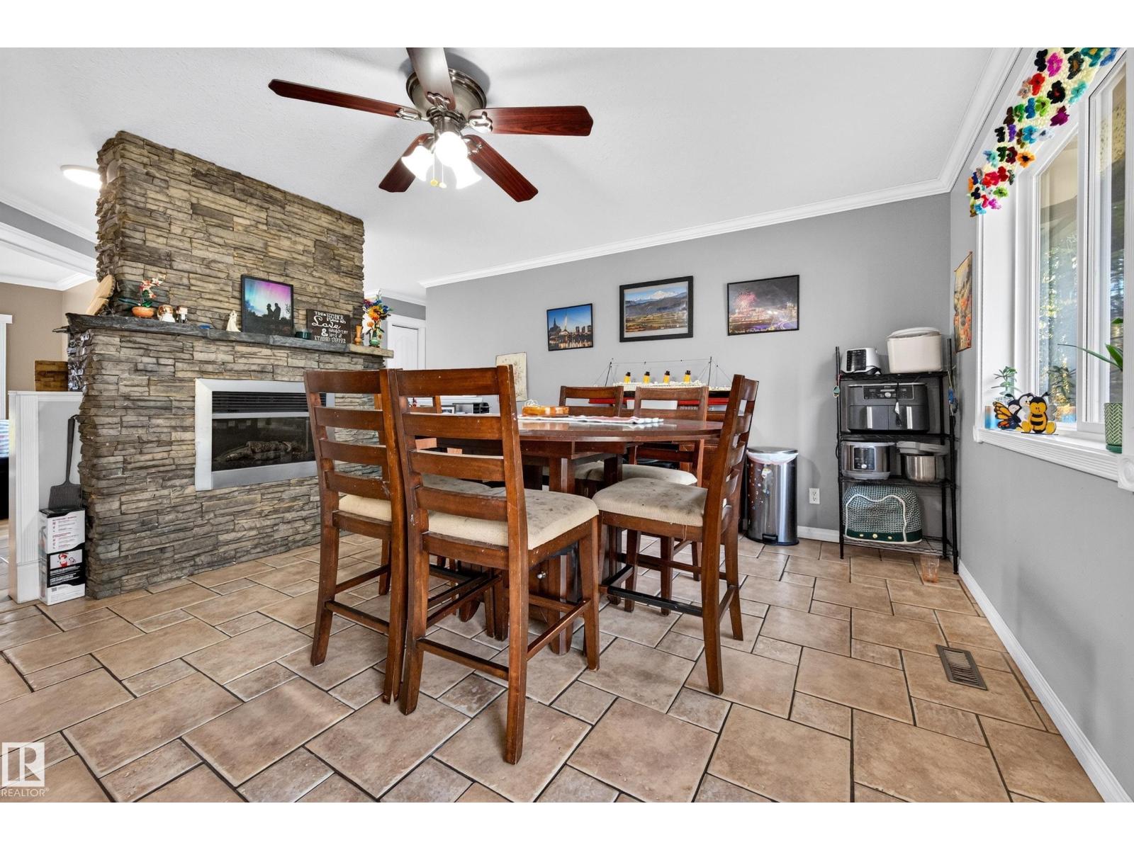#26 52472 RGE ROAD 224 - 15