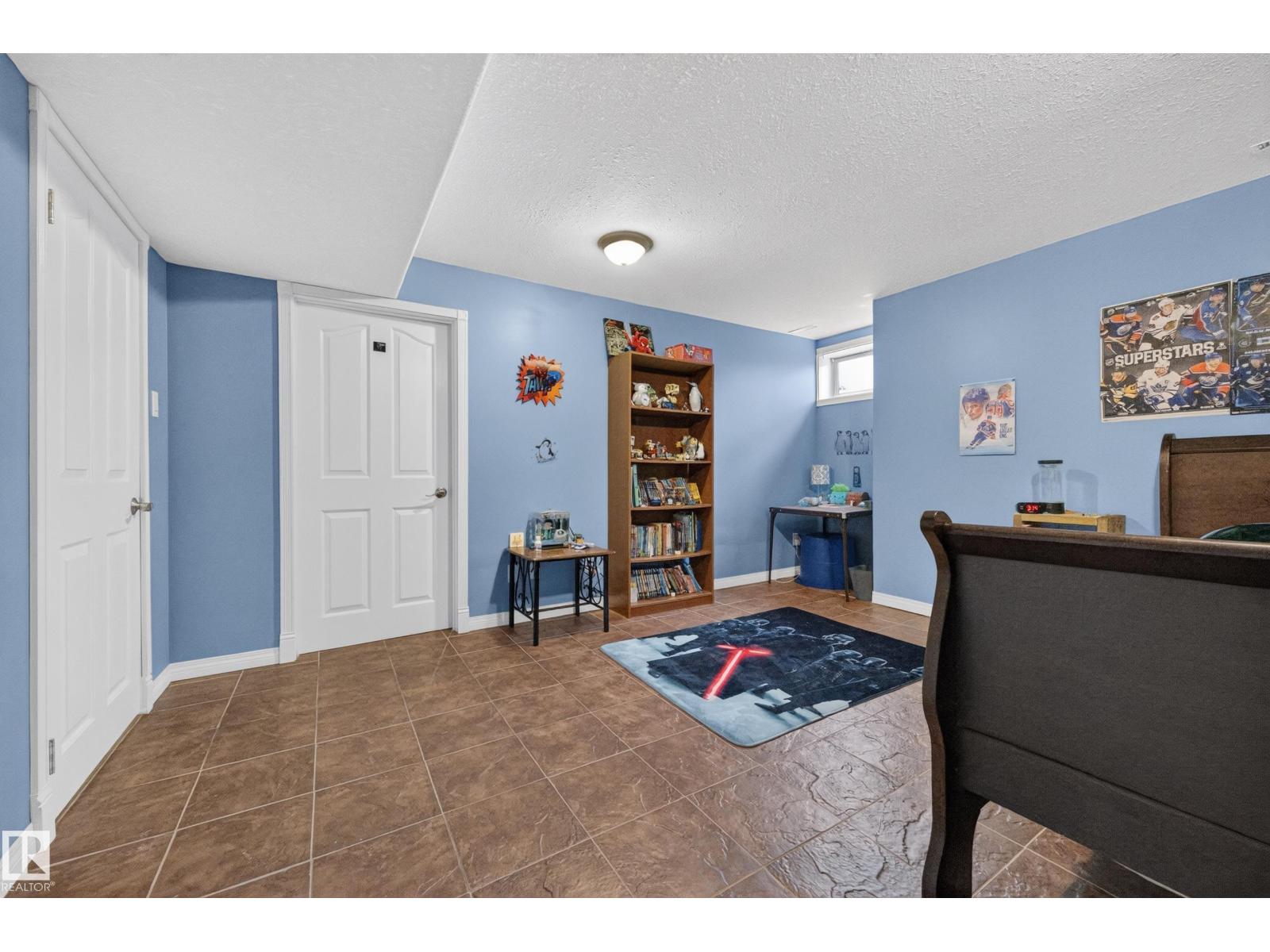 #26 52472 RGE ROAD 224 - 38