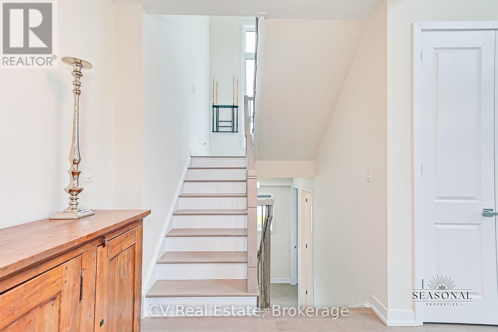 157 Springside Crescent — photo 13