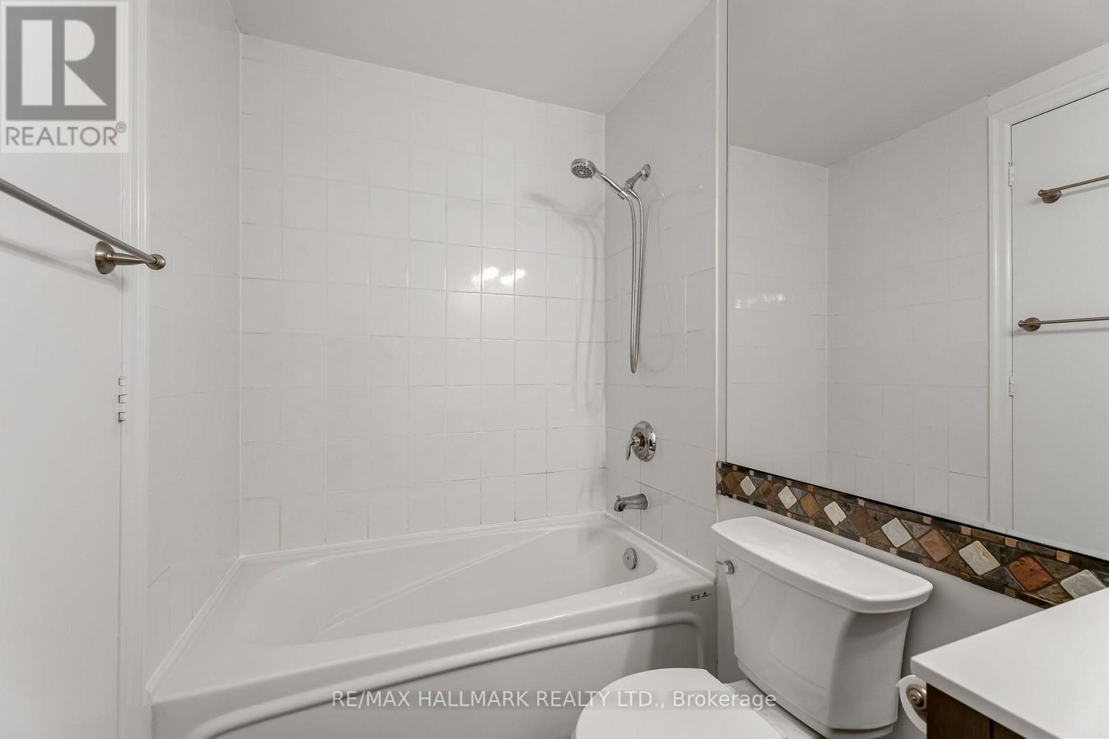 606- 797 Don Mills Road, Toronto, ON photo 16