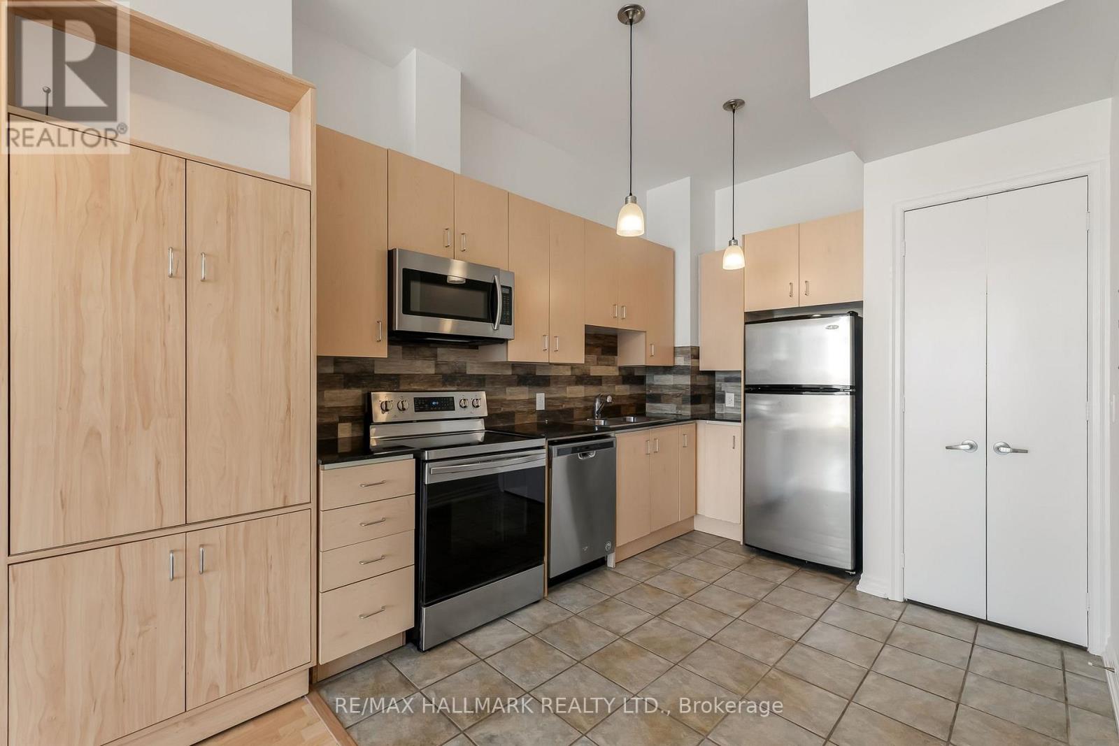 606- 797 Don Mills Road, Toronto, ON photo 4