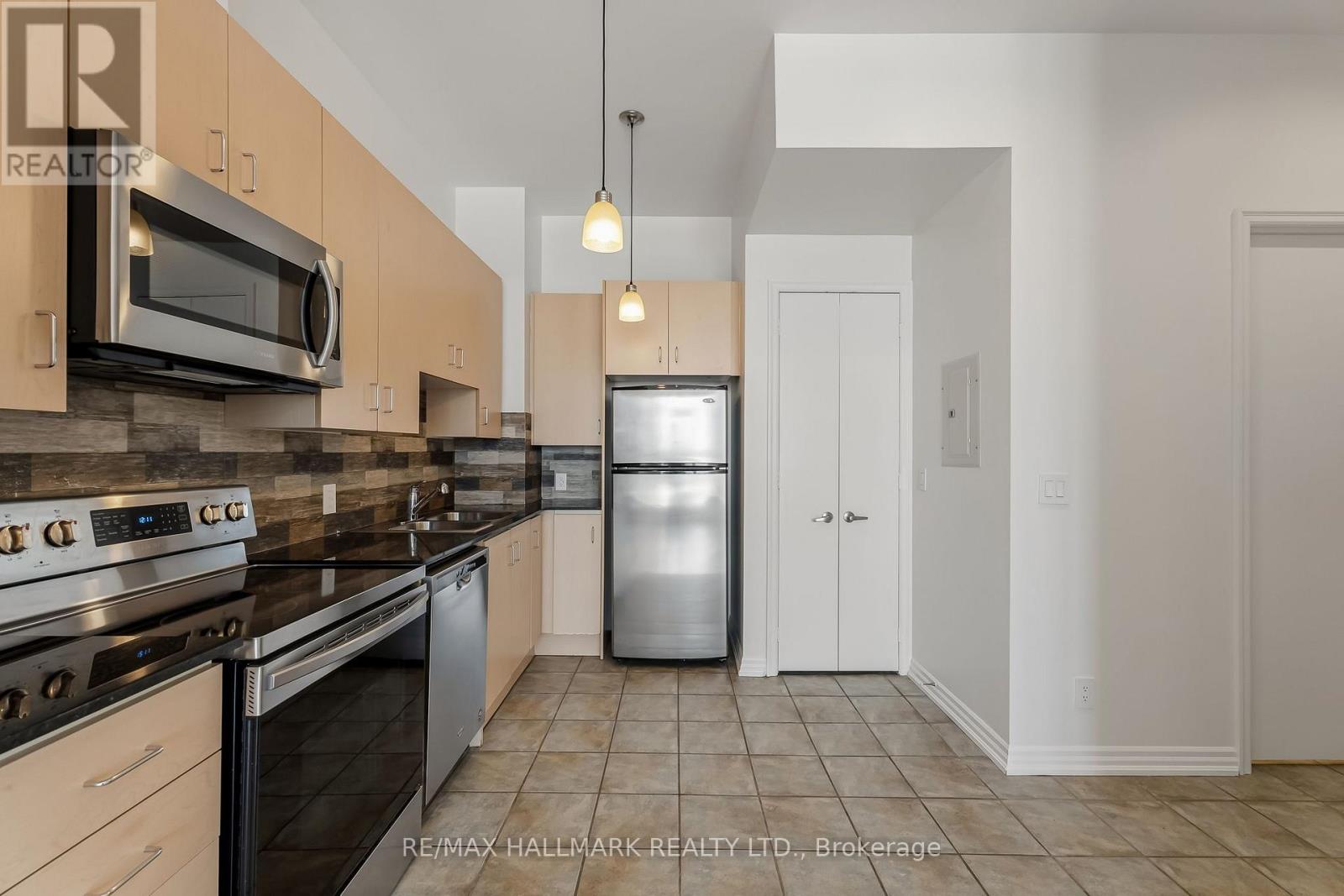 #606 797 DON MILLS ROAD - 6