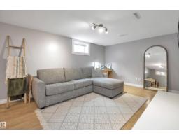 10647 68 Av Nw, Edmonton, AB T6H2B3 Photo 32