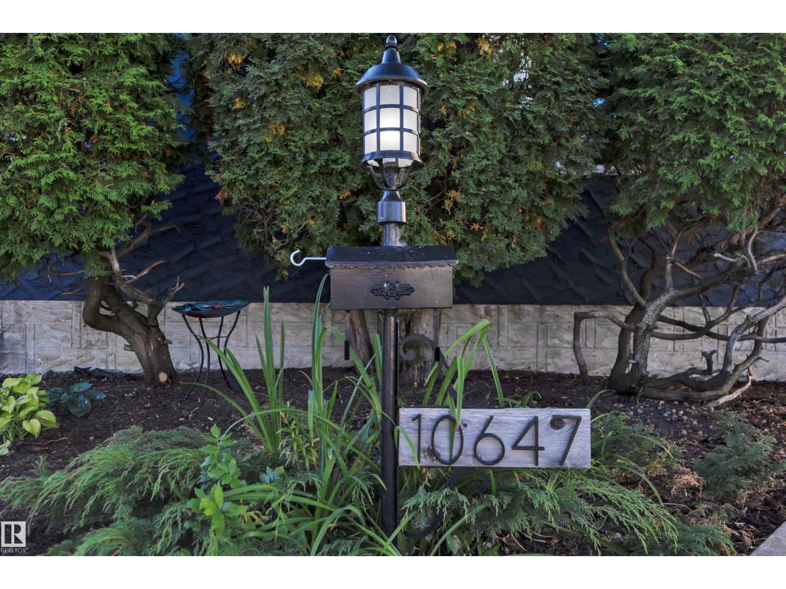 10647 68 AV NW - 2