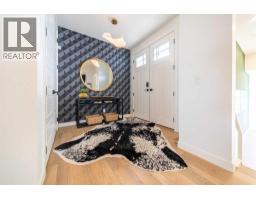 19 Hotchkiss Avenue SE - photo 5
