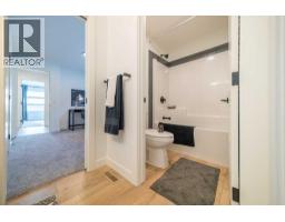 19 Hotchkiss Avenue SE - photo 18