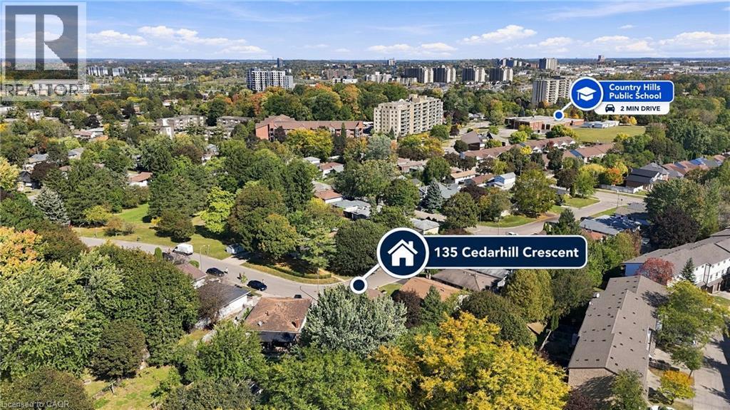 135 Cedarhill Crescent — photo 30