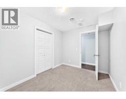 325 Evanspark Gardens NW - photo 38