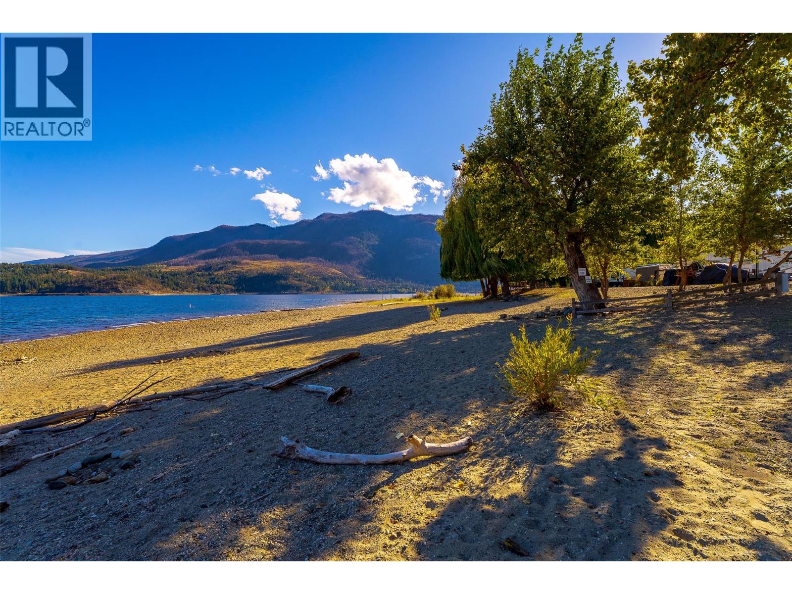  46 Cottonwood Drive North, Lee Creek - Image 1