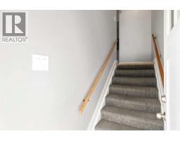 5415 5 Street SW - photo 3