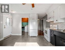 5415 5 Street SW - photo 10
