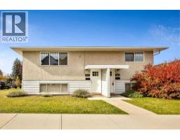 5415 5 Street SW - photo 1