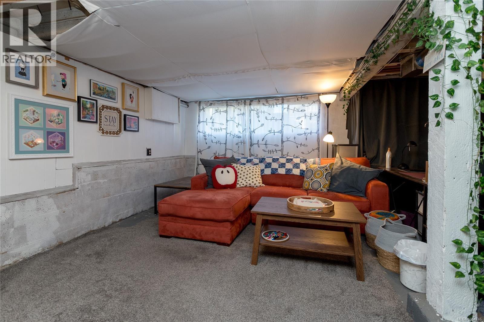 911 Darwin Ave - 16