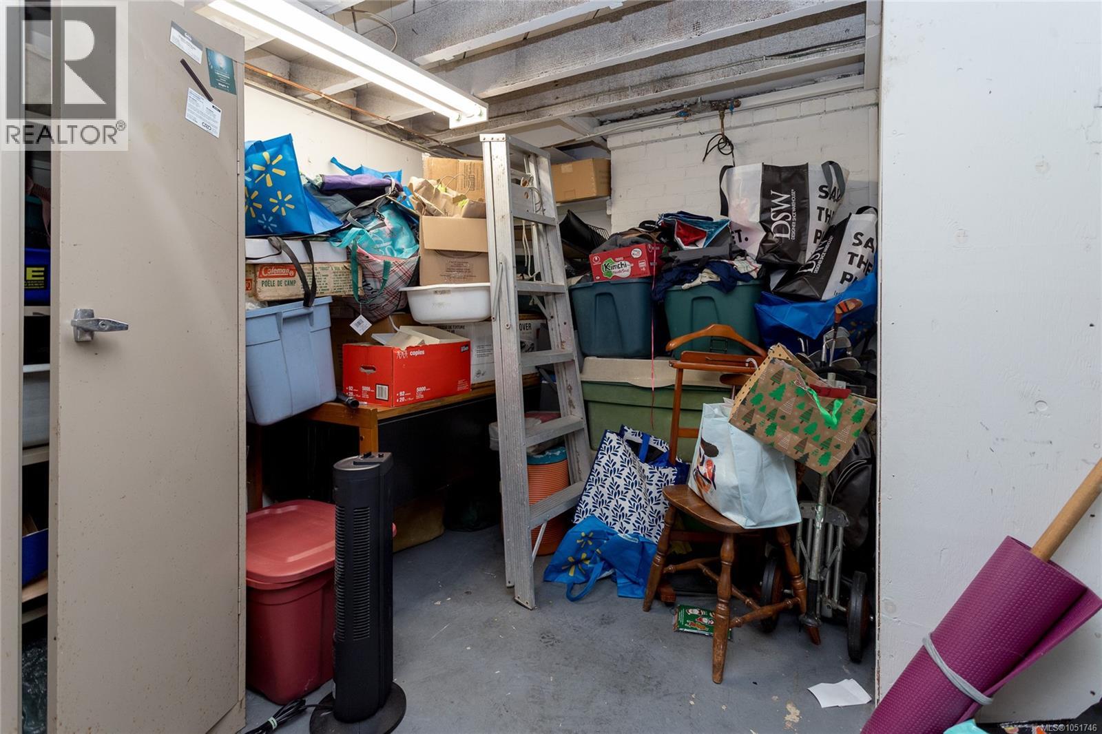 911 Darwin Ave - Image 19