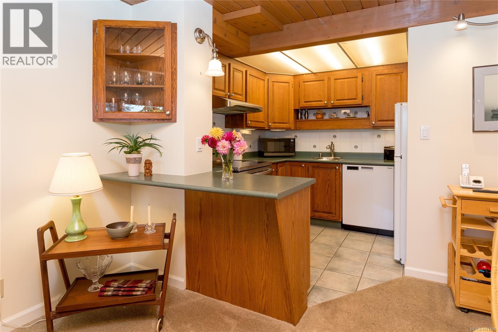 #401 2341 Harbour Rd - 15