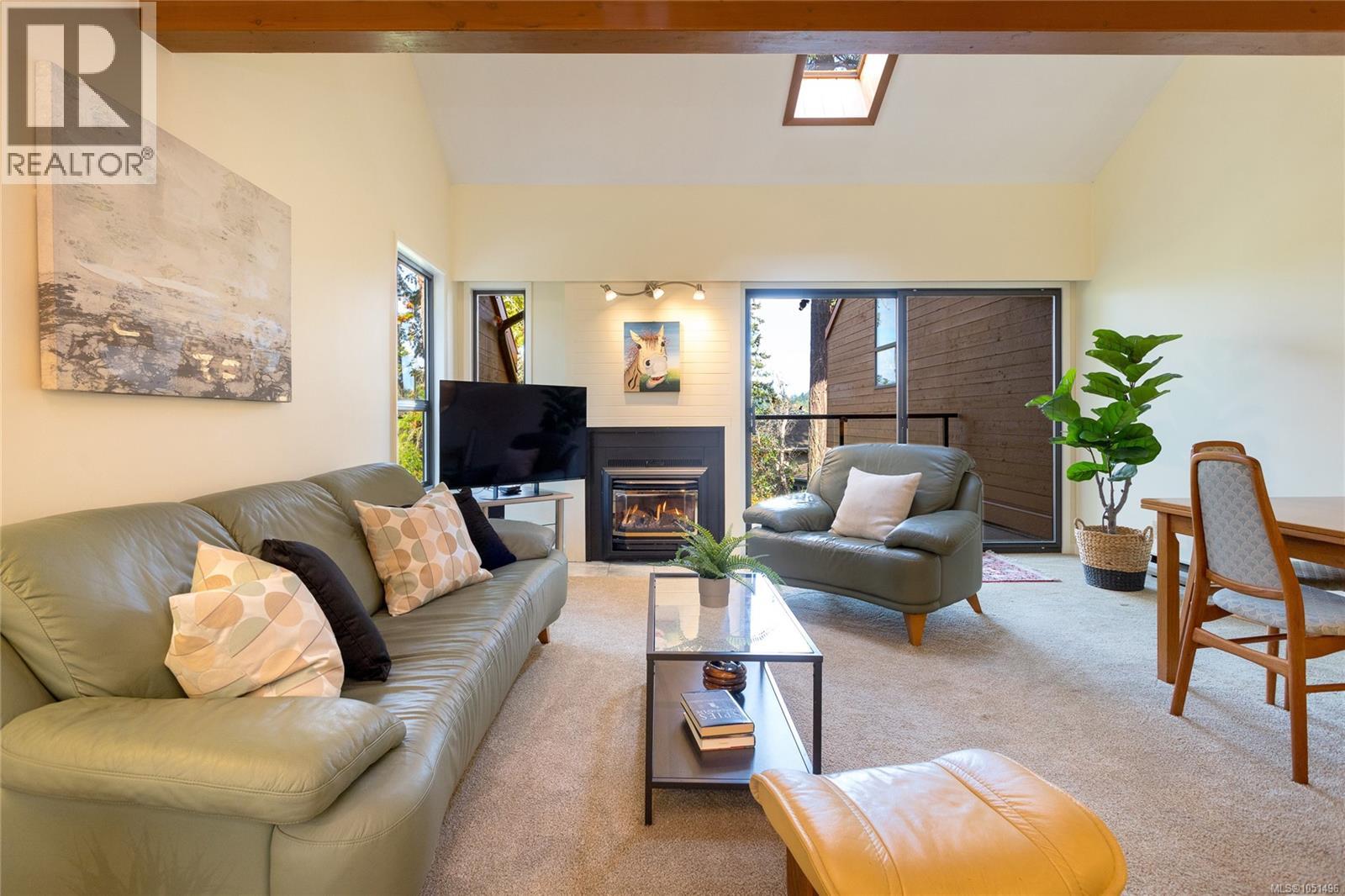 401 2341 Harbour Rd, Sidney - Image 1