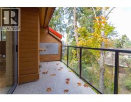 Entrance - 401 2341 Harbour Rd, Sidney, BC V8L3X8 Photo 8
