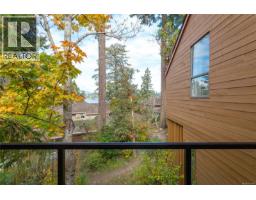Kitchen - 401 2341 Harbour Rd, Sidney, BC V8L3X8 Photo 9