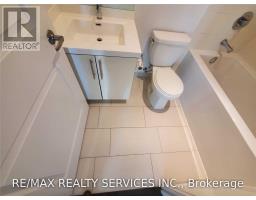1701 - 65 Speers Road, Oakville, ON L6K3V5 Photo 13