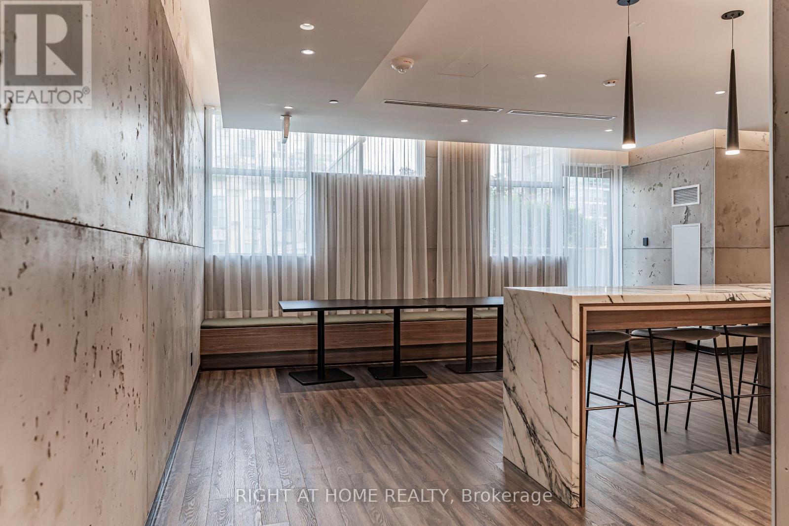 402- 251 Manitoba Street, Toronto, ON photo 24