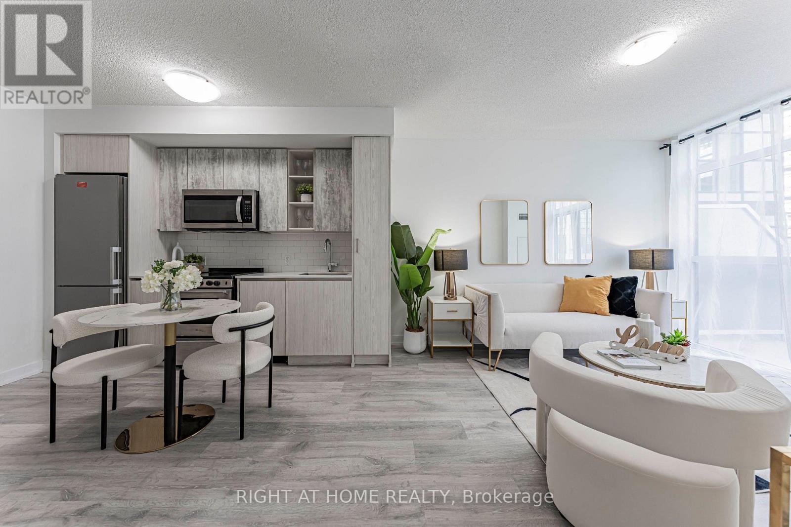 #402 251 MANITOBA STREET - 5